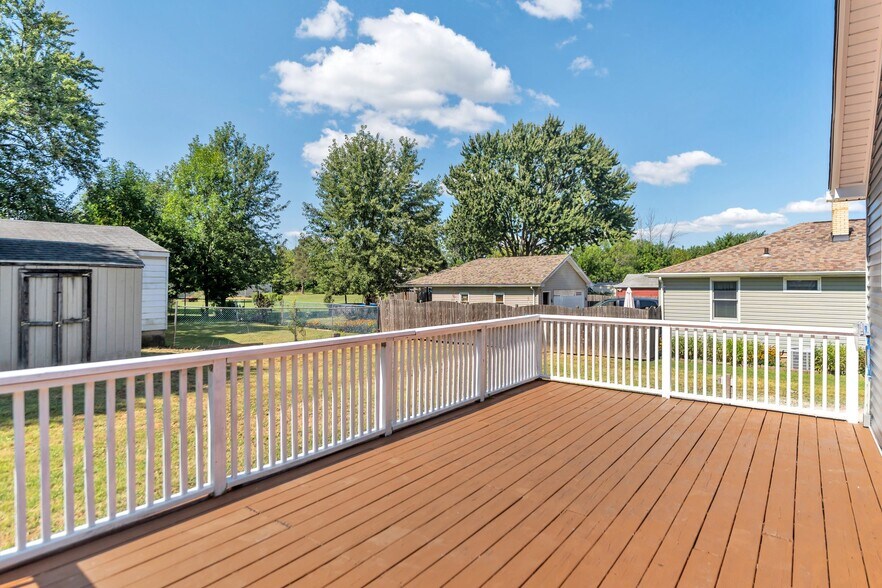 Building Photo - 168 Wheeler St