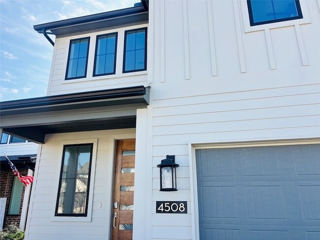 Building Photo - 4508 Hogan's Alley Dr