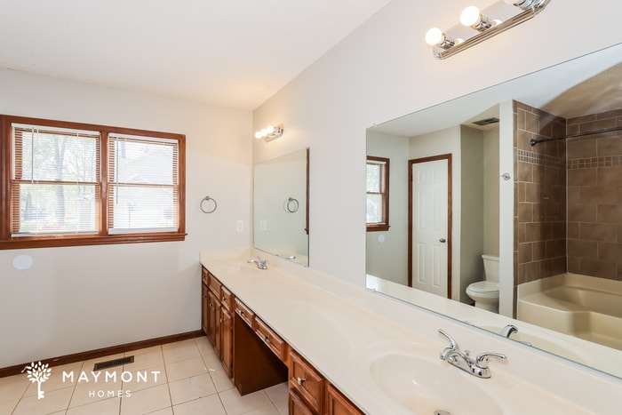 Building Photo - 616 Chimney Hill Cir