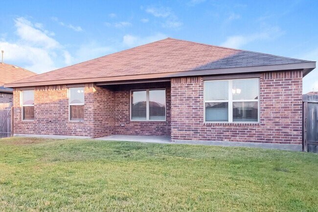Building Photo - 3727 McDonough Way