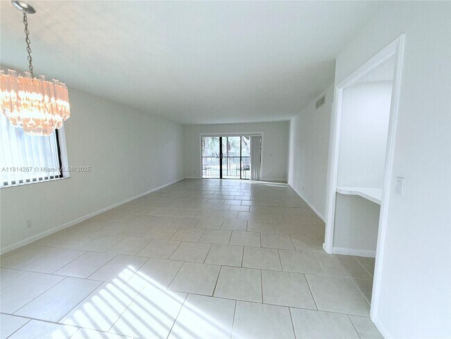 Building Photo - 16521 Blatt Blvd