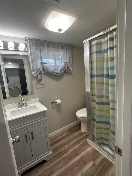 Building Photo - 1604 11th St