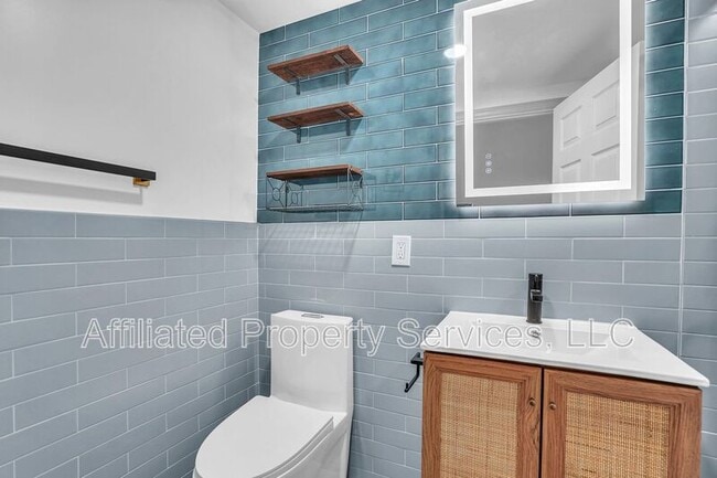 Building Photo - 4011 36th Ct