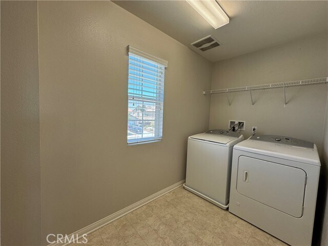 Building Photo - 3469 Presidio Ln