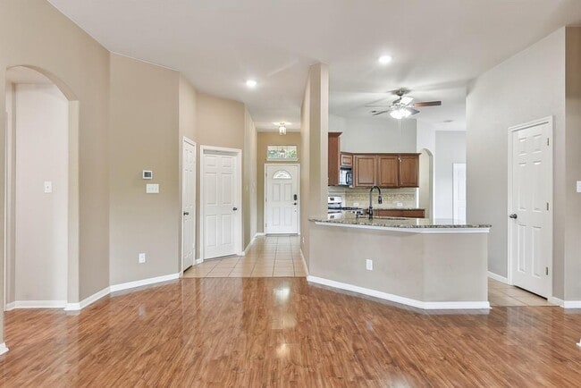 Building Photo - 217 Newport Landing Pl