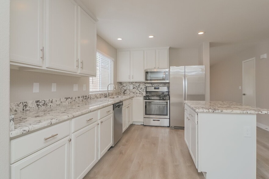 Building Photo - 705 Orchid Tree Ln