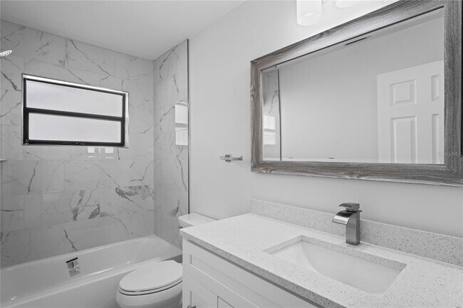 Building Photo - 8312 Roxboro Dr