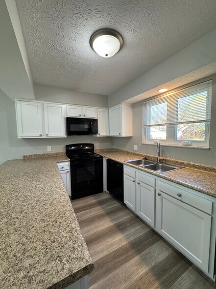 Building Photo - 6388 Wolcott Ct