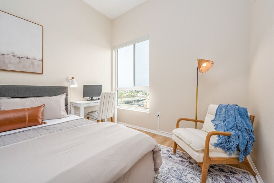 Building Photo - 3136 Meade Ave