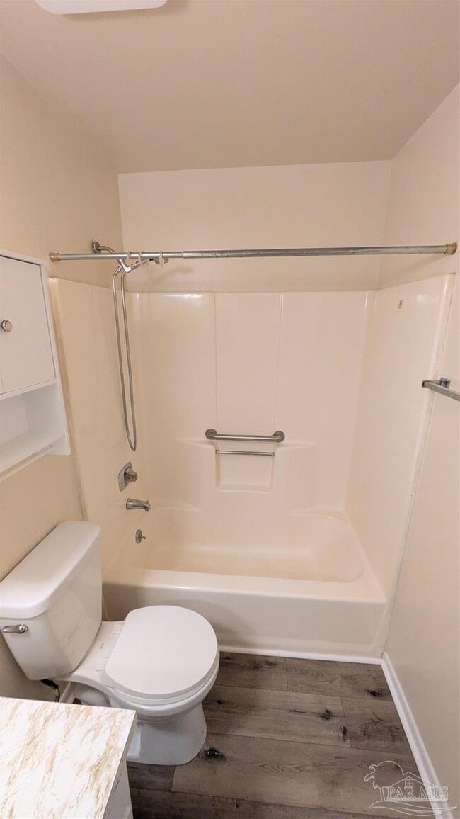 Building Photo - 6288 Hamilton Bridge Rd