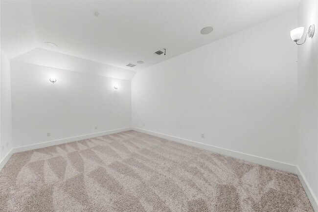 Building Photo - 3405 Charade Dr