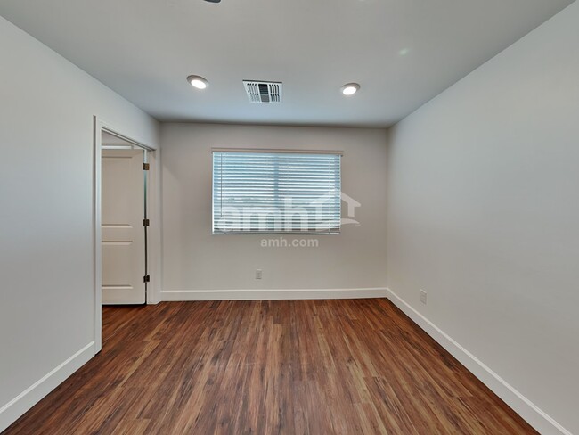 Building Photo - 6140 W Paseo Hilario