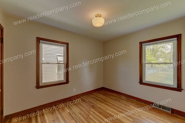 Building Photo - Completely remodeled 3 bedroom 1.5 bathroom house in Hammond