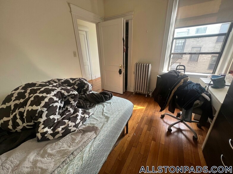 Building Photo - 1156 Commonwealth Ave