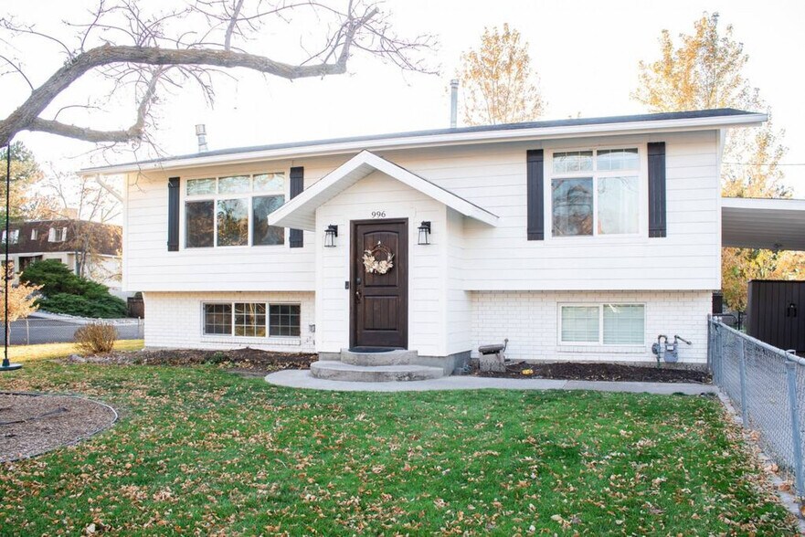 Building Photo - 996 S 100 W