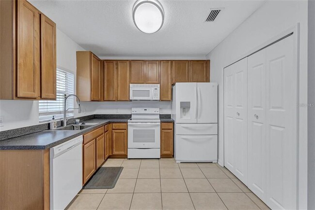 Building Photo - 14952 Amberjack Terrace