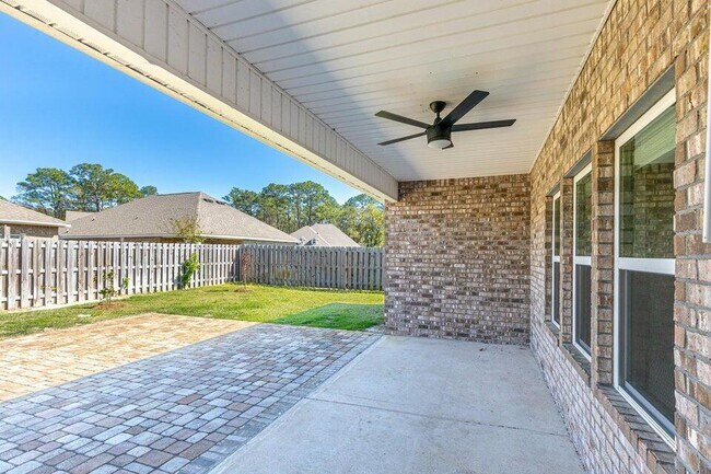 Building Photo - 231 Conner Cir