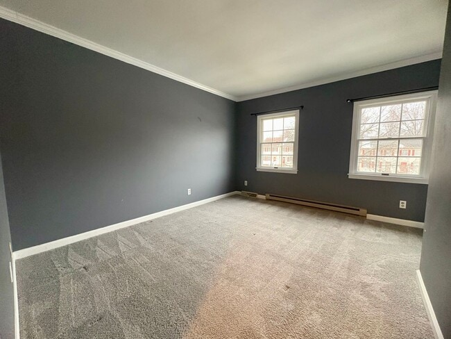 Building Photo - 3 Bedroom 1.5 Bathroom in Elizabethtown!