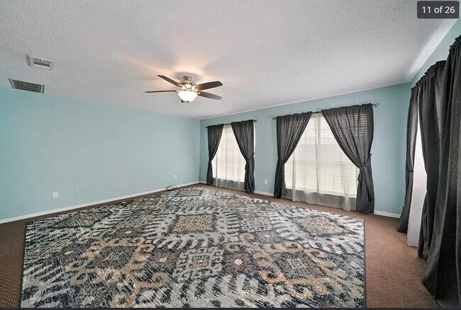 Building Photo - 15914 Pinyon Creek Dr