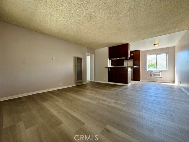 Building Photo - 143 S Ave 54