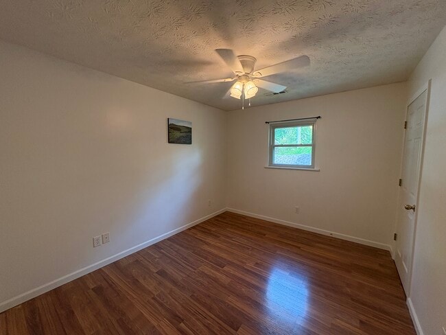 Building Photo - 816 W Gold Dust Dr