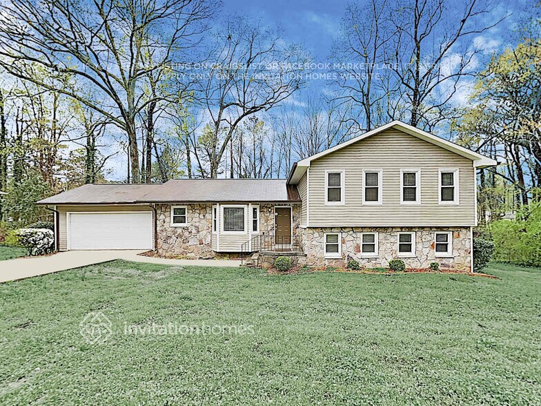 Primary Photo - 2354 Shadowood Dr SW
