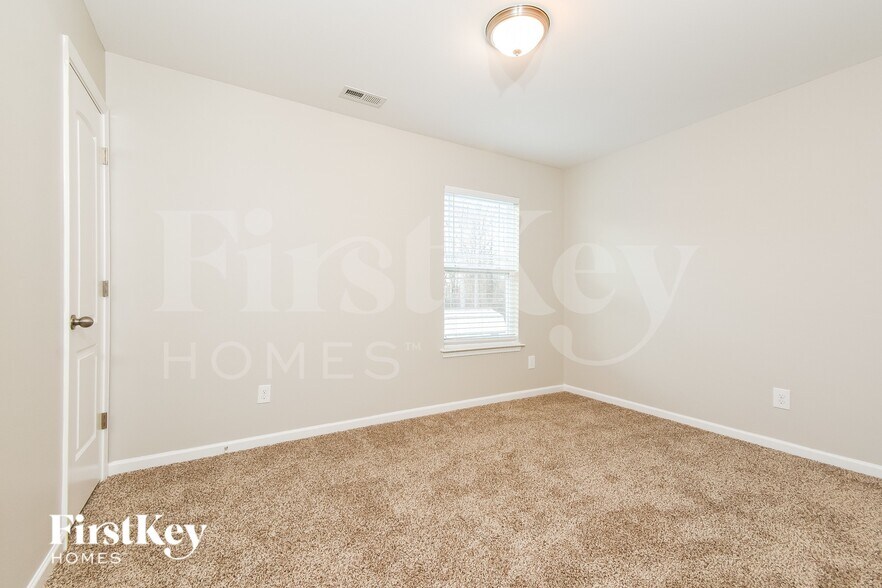 Building Photo - 2814 Chari Park Ln