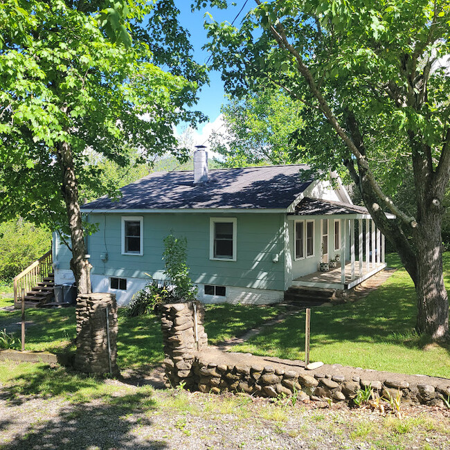 Primary Photo - 36 Pearl St