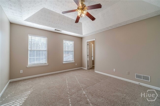 Building Photo - 670 Woodland Ridge Dr