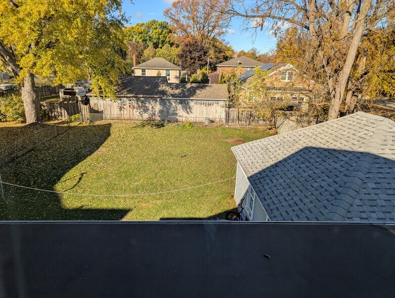 Building Photo - 119 Gray St