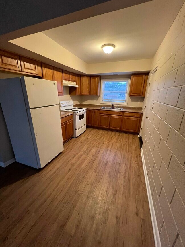 Building Photo - 2904 Elizabeth Ave