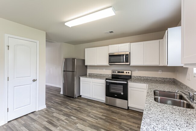 Building Photo - 518 Springtime Ln