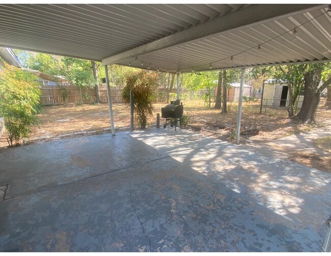 Building Photo - 1513 Berkshire St