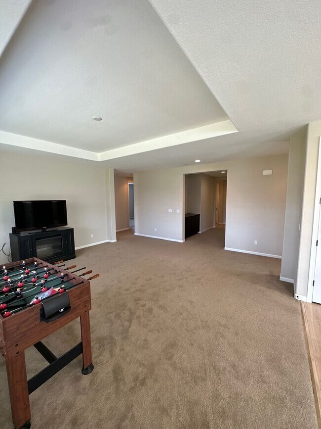 Building Photo - Spacious 4 Bed / 3 Bath Home with Large Covered Patio in Chico