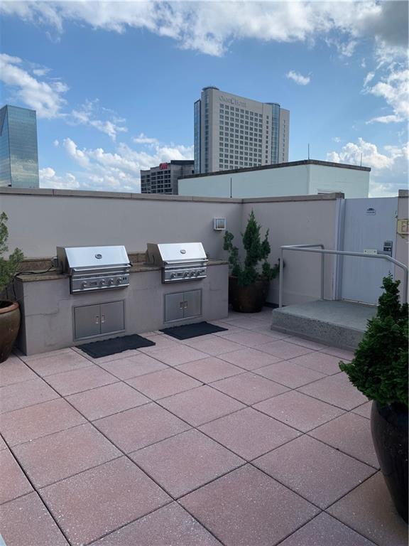 Building Photo - 250 Park Ave W NW