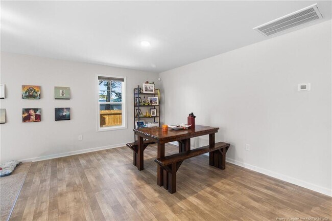 Building Photo - 302 Post Ave