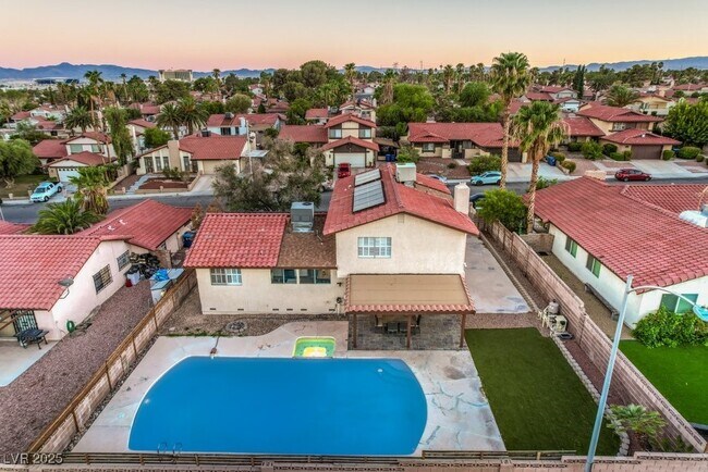 Building Photo - 5198 Hibbetts Dr