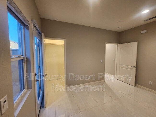 Building Photo - 44801 Beringer Dr