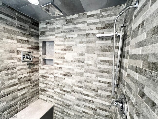 Building Photo - 6955 N Durango Dr