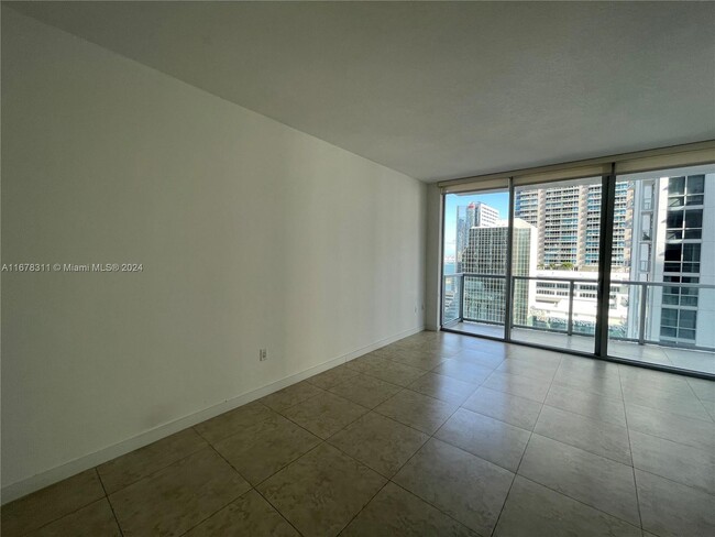 Building Photo - 1050 Brickell Ave