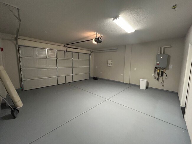 Building Photo - REDUCED!!!