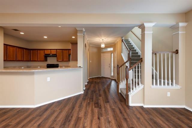 Building Photo - 2510 Sedona St