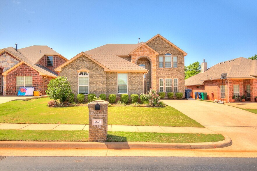 Building Photo - 3428 NW 176th St