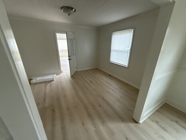 Building Photo - 4104 Old Austell Rd