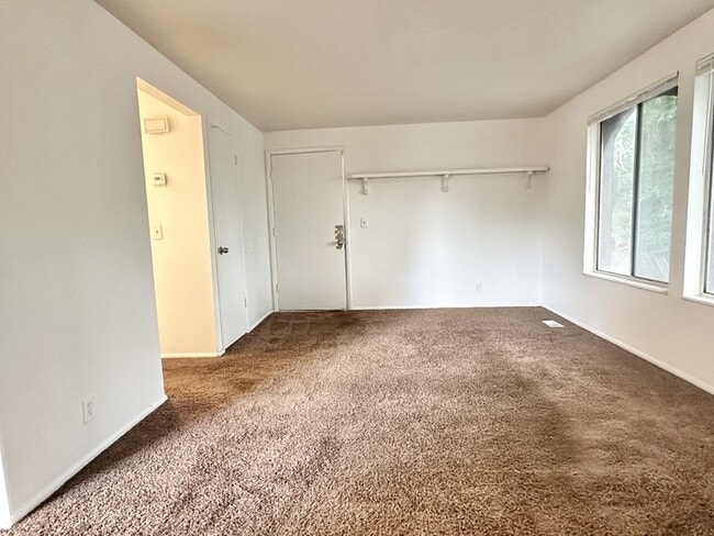 Building Photo - 2175 S 300 E
