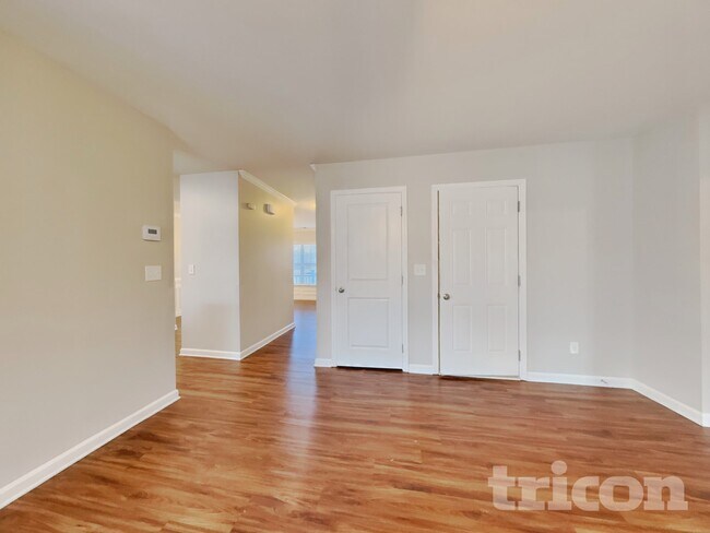 Building Photo - 1756 Pinnacle Oaks Dr