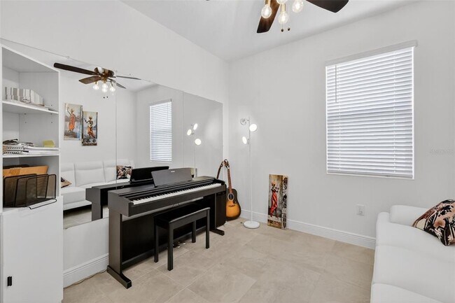 Building Photo - 6070 Sierra Crown St