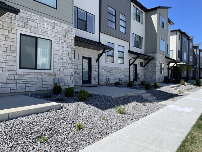 Building Photo - 517 S 1080 W