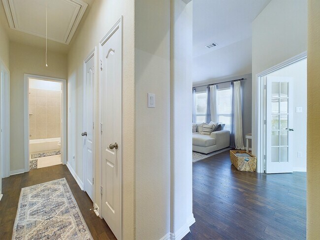 Building Photo - 15427 Crathie Bend Dr