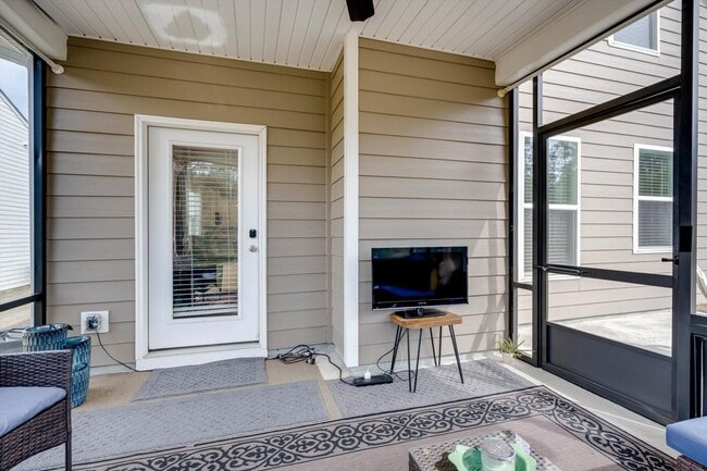 Building Photo - 6170 High Top Ln